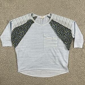 Umgee Oversized Doleman Sleeve Batwing Top Womens Small Blue Cheetah Quilted